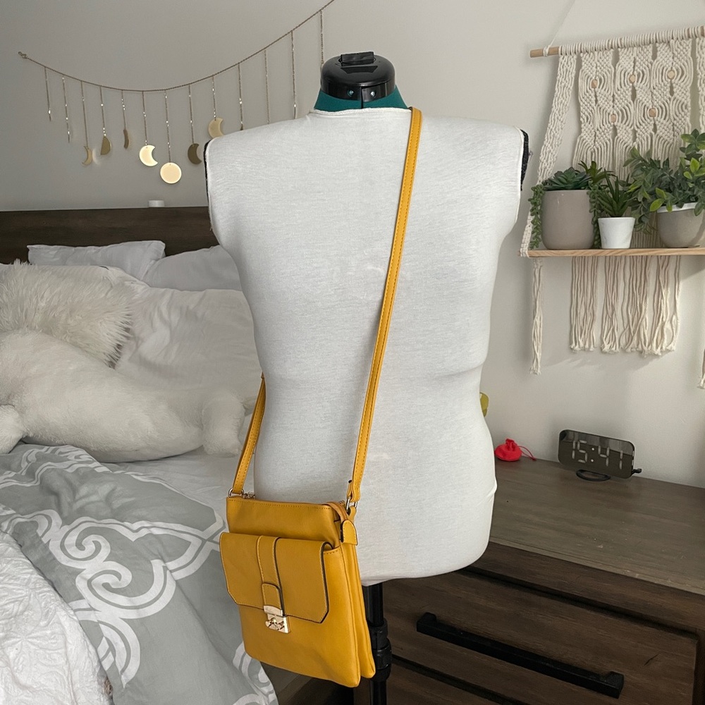 Yellow leather purse